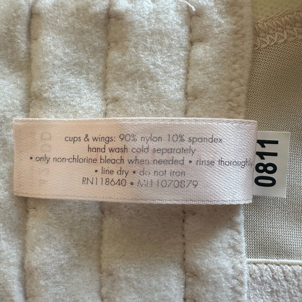 Cacique Cream Bra. Used in excellent condition. Size 42DDD - Picture 4 of 4